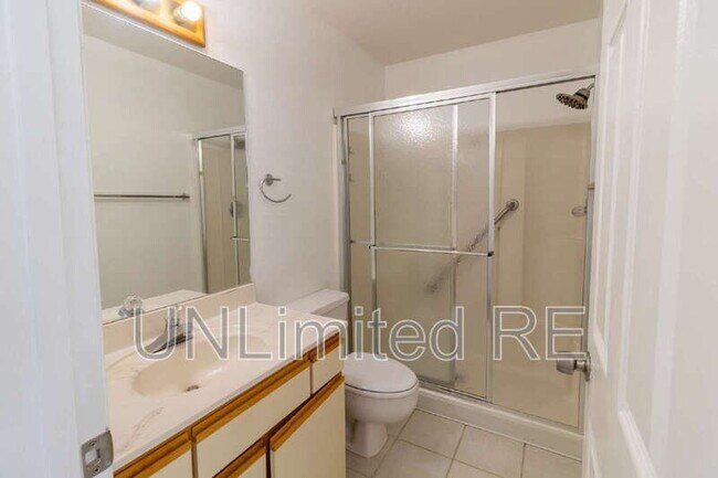 Building Photo - 2735 N Walnut Hills Dr