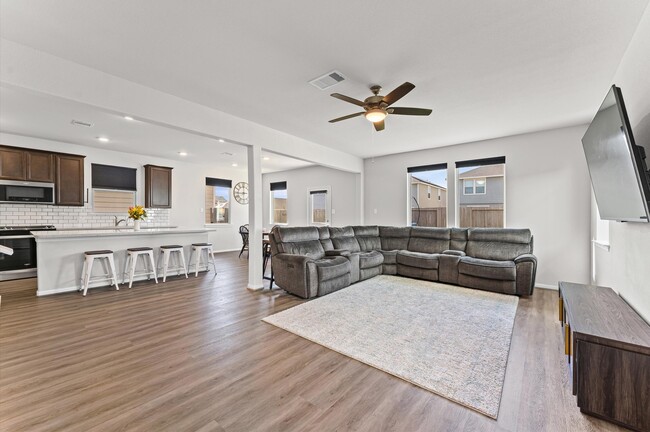Building Photo - 5343 Marisol Cv Dr