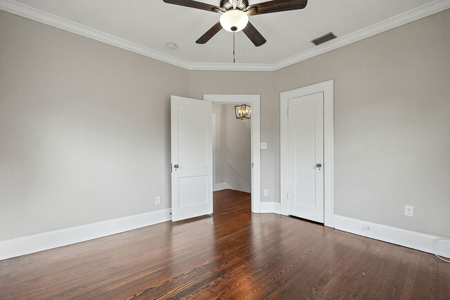 Building Photo - 134 22nd Ave N