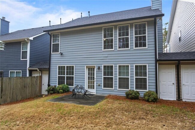 Building Photo - 1464 Gates Cir SE