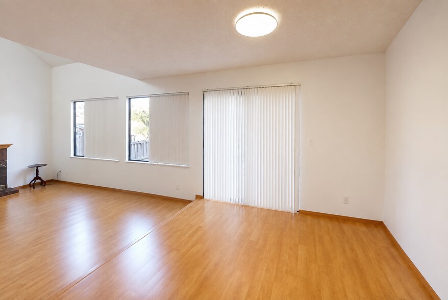 Building Photo - 6718 Freedom Ct