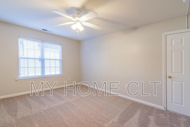 Building Photo - 12417 Ivey Creek Dr