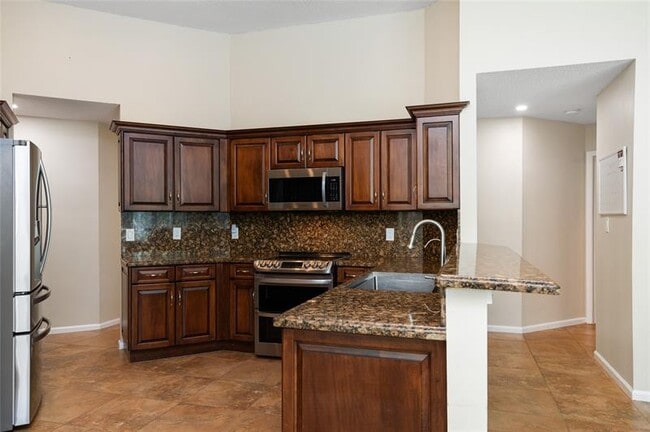 Building Photo - 5815 NW 96th Dr