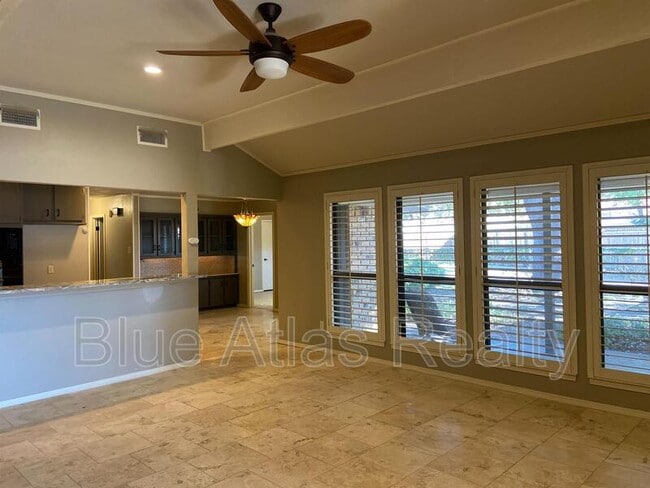 Building Photo - 4854 Starcrest Ct