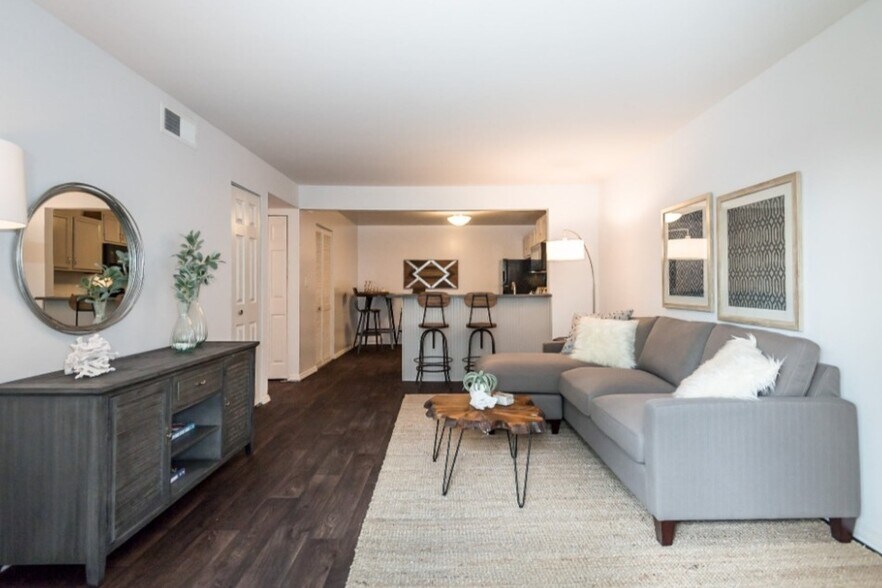 Maryland Park Apartments 2170 Mckelvey Rd Maryland Heights MO 63043