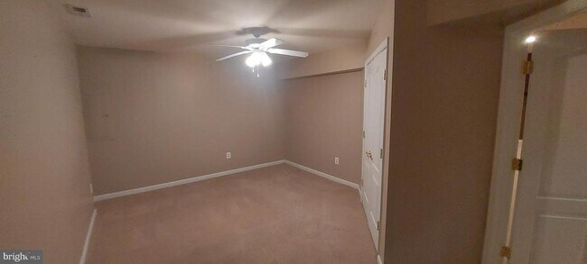 Building Photo - 23503 Sugar View Dr