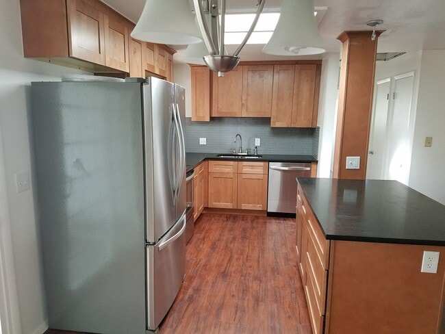 Building Photo - 10341