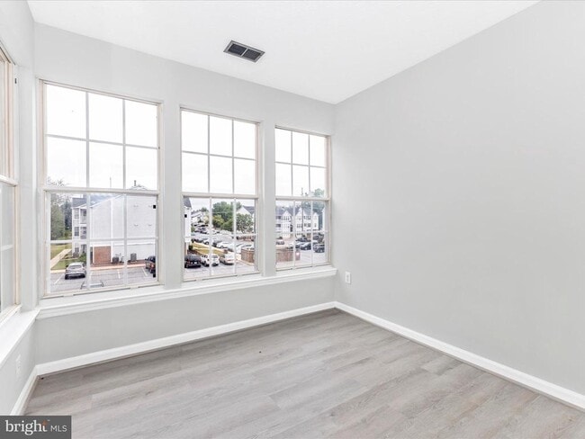 Building Photo - 615 Himes Ave
