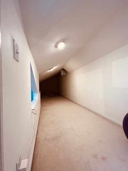 Building Photo - 46 Algonquin Trl