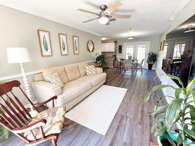 Building Photo - 307 Bellmar Ln