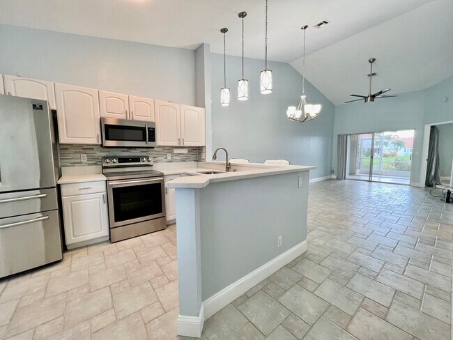 Building Photo - 15306 W Tranquility Lake Dr