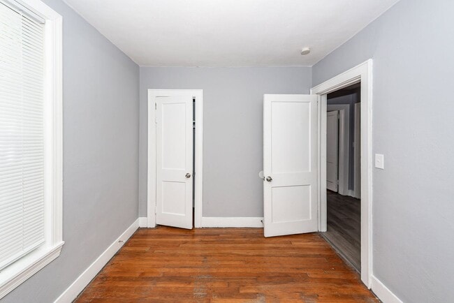 Building Photo - 3 Bedroom, 1 Bathroom Home in Dorchester Terrace - North Charleston