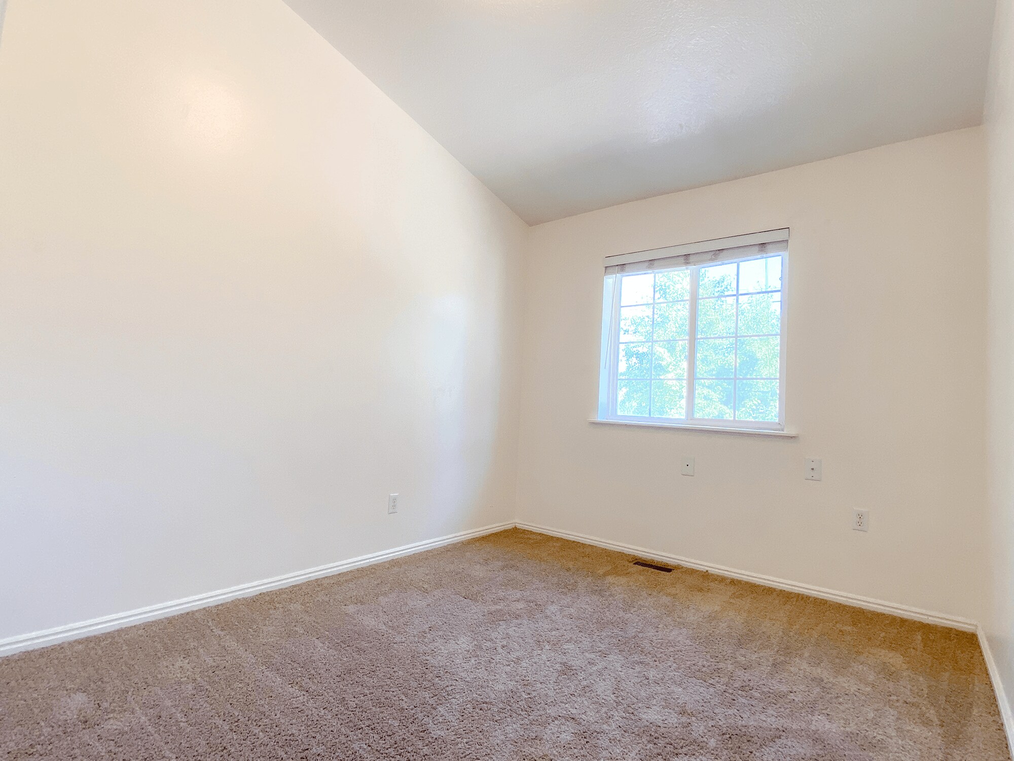 Bedroom 3 - 434 West 300 South