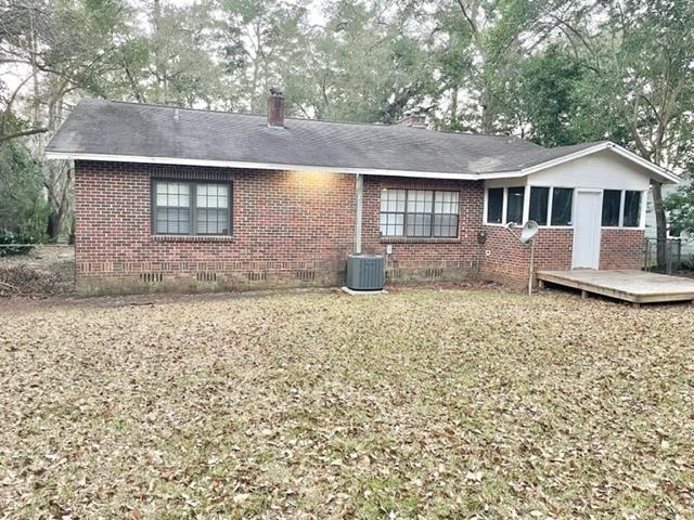 Building Photo - 229 Columbia Dr