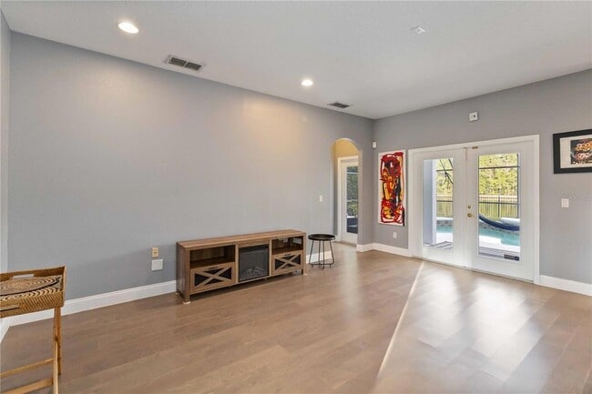 Building Photo - 9797 Portofino Dr