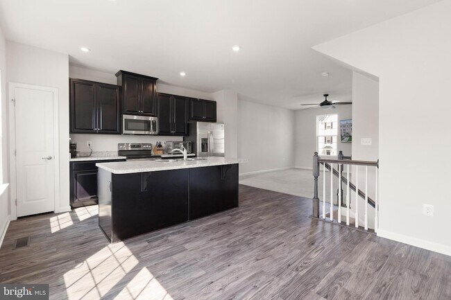 Building Photo - 36084 Fawn Ln