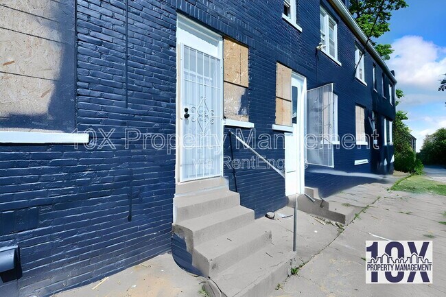 Building Photo - 26 Whitethorne Ave