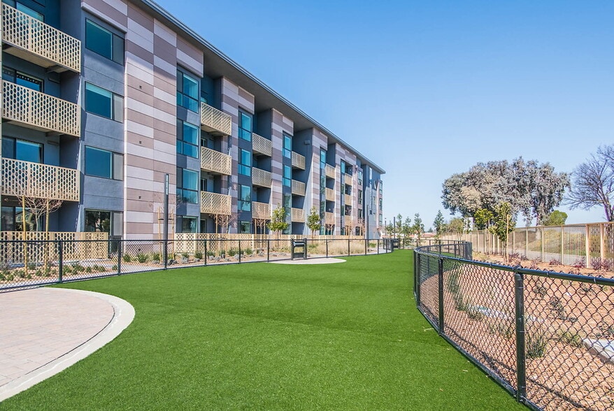 Building Photo - Mylo Santa Clara