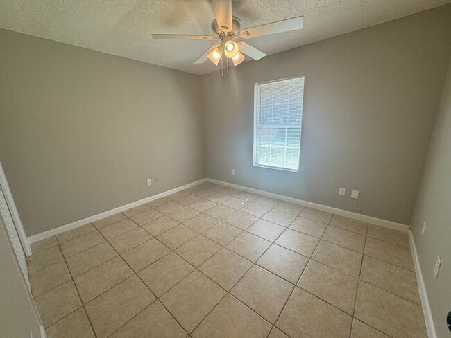 Building Photo - Gulf Breeze - Greenbriar Estate - 2 bedroo...