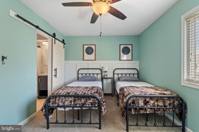 Building Photo - 3182 E Ocean View Ave