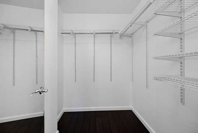 Building Photo - 166 Blackstone Dr