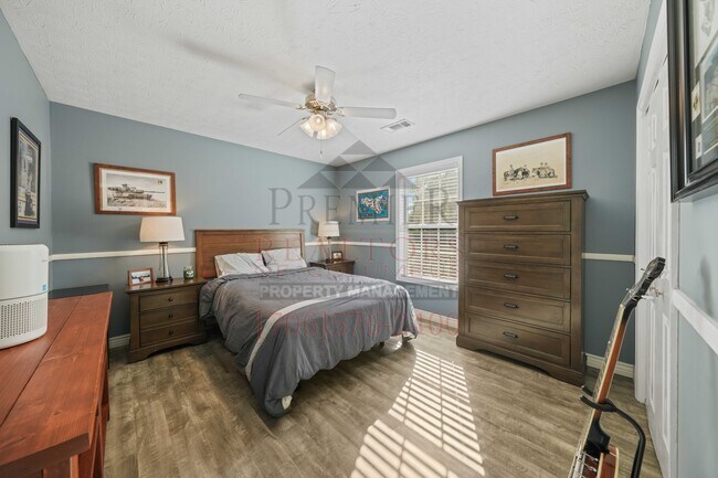 Building Photo - 393 Lee Rd 554