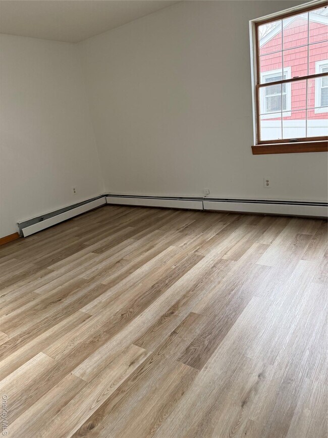 Building Photo - 9 Willard Pl