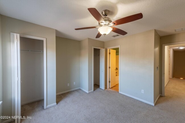 Building Photo - 807 Scrub Jay Dr