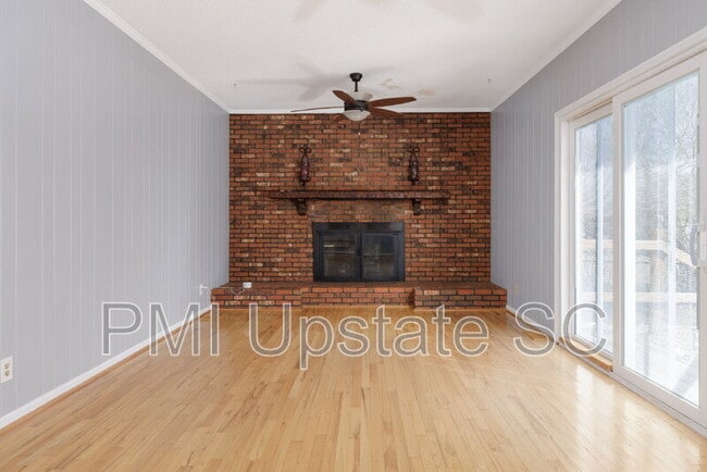 Building Photo - 103 Avondale Dr