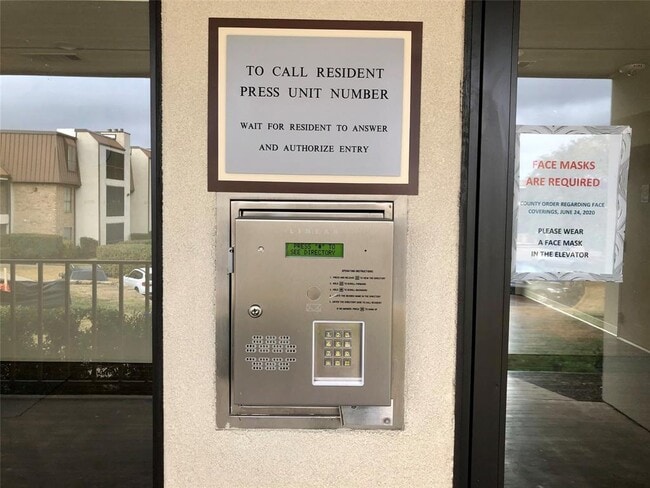 Building Photo - 11450 Audelia Rd