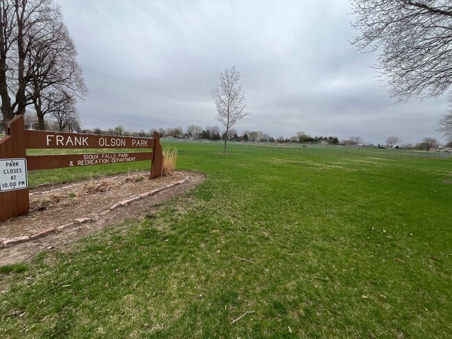 Building Photo - 4 Bed/2 Bath Rental Home with Fenced in Yard!