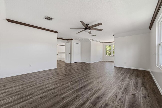 Building Photo - 13932 Florigold Dr
