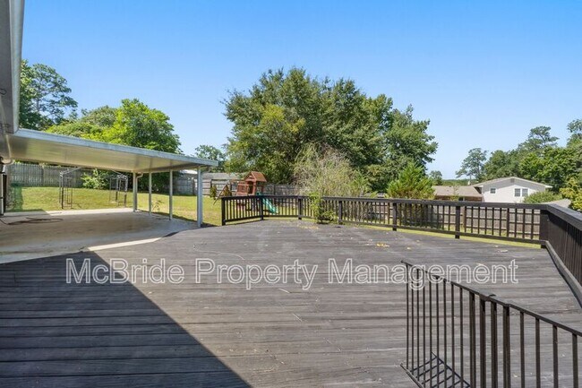Building Photo - 4009 Royal Oaks Ct