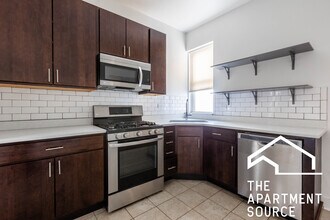 Building Photo - 4736 W Armitage Ave