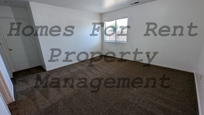 Building Photo - 229 S F St