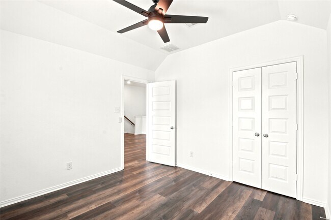 Building Photo - 1202 Vilamoura Ct