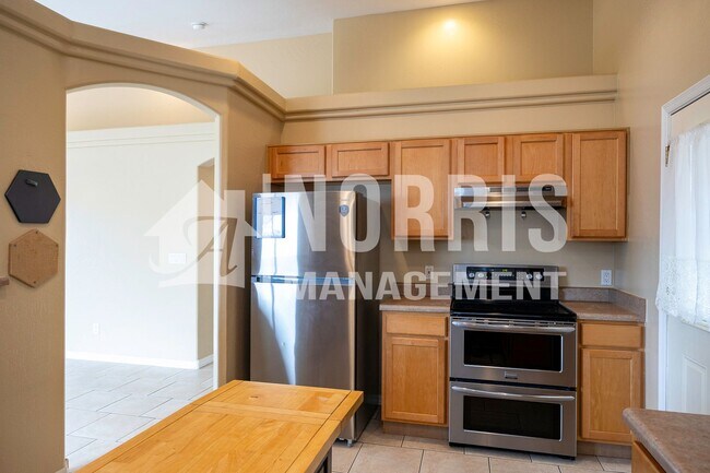 Building Photo - Nice Established Home in Arizona City