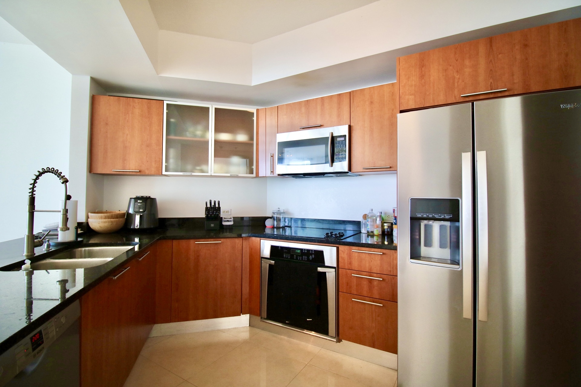 Kitchen - 480 NE 30th St