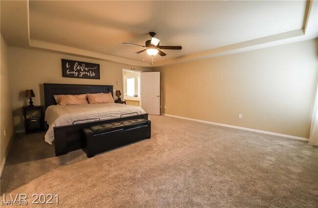 Building Photo - 8450 W Sapphire St