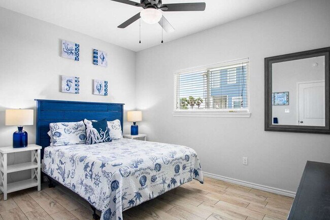 Building Photo - 156 Royal Sands Blvd