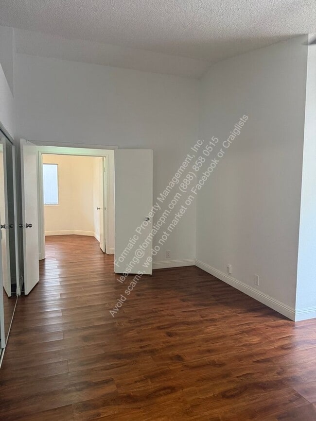 Building Photo - 91-1047 Pohahawai Place