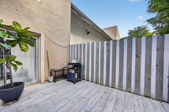 Building Photo - 8490 SW 154th Cir Ct