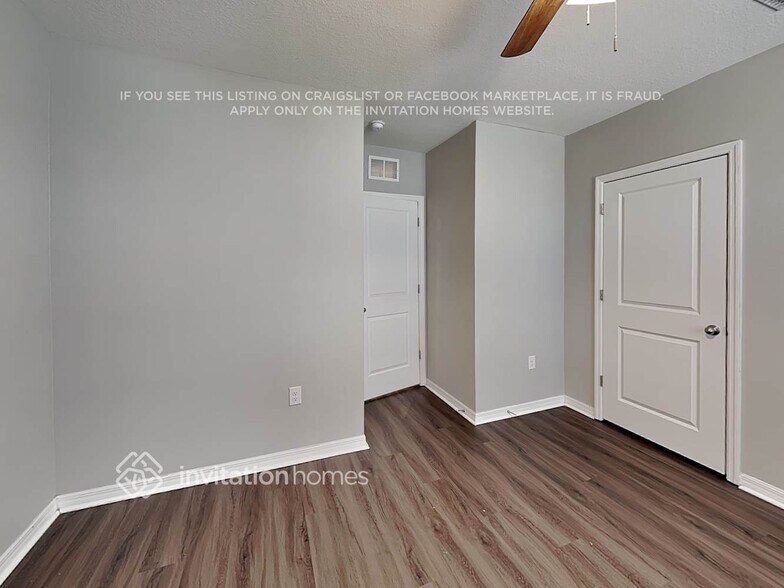 Building Photo - 5900 Briar Rose Wy