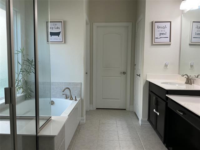 Building Photo - 2344 Candler Club Way