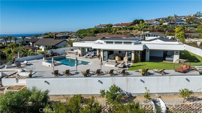 Building Photo - 32492 Azores Rd