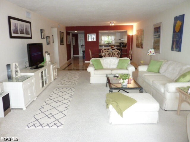 Building Photo - 4821 S Landings Dr