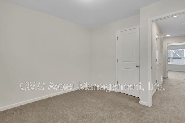 Building Photo - 6417 Mountain Home Way