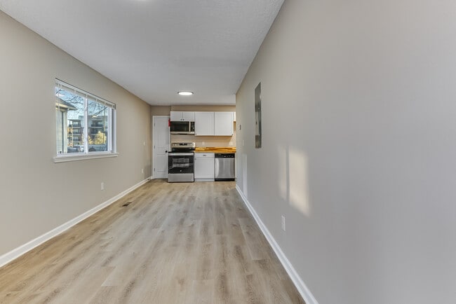 Building Photo - 2312 E 14th St