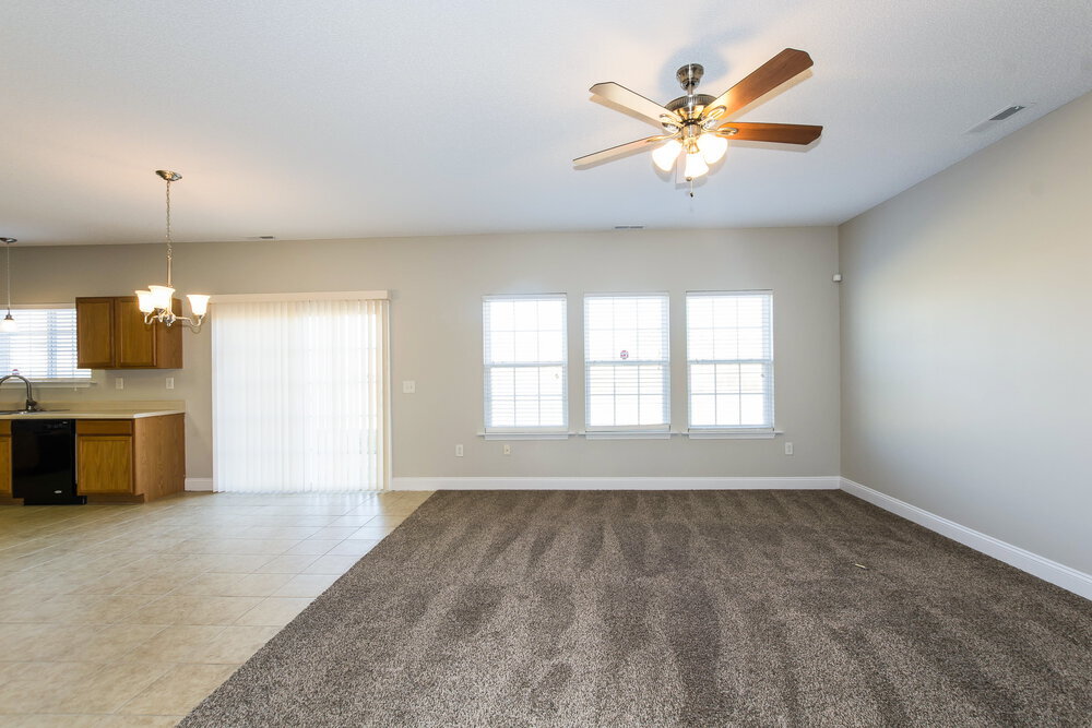 Building Photo - 13669 Coram Pl