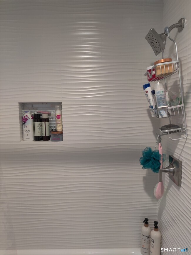 Building Photo - 100 Loftus Cir